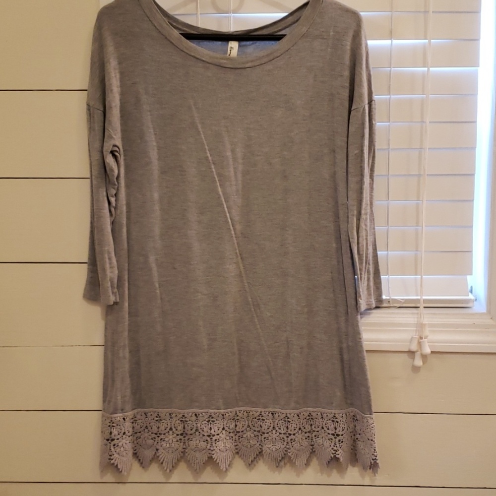 Tunic - Picture 4 of 5